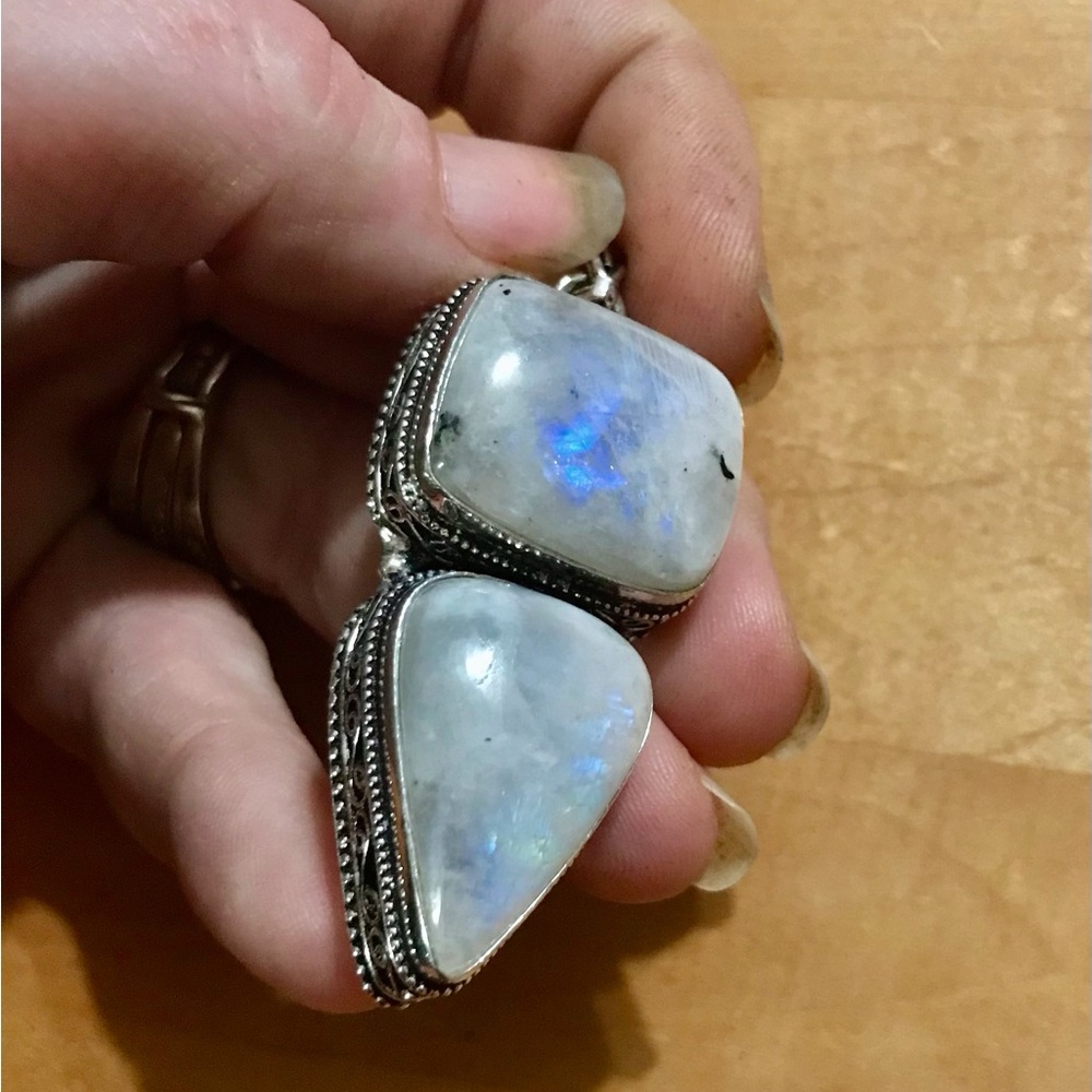 Elegant. Chunky, Flashy Blue Moonstone Pendant Necklace - 925 Plated/Stamped